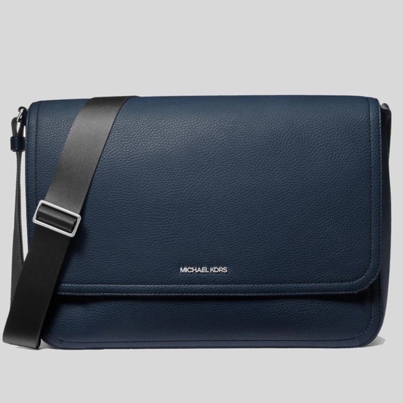 Michael Kors Men’s Cooper Book Bag Messenger Bag In Navy NEW - Picture 1 of 4
